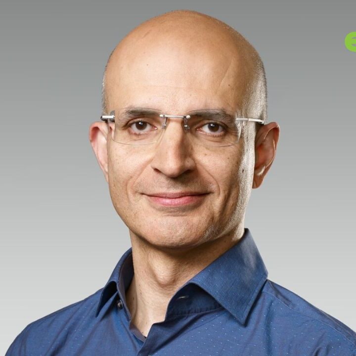 Apples-New-COO-Sabih-Khan-720x720